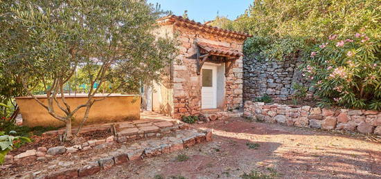 Maison de charme à vendre à Gonfaron (Var) - 210 000