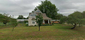 701 N  6th St, Thomas, OK 73669