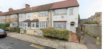 3 bed end terrace house to rent