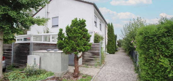 Vollunterkellertes Reihenmittelhaus mit perfektem Grundriss incl. Gargenstellplatz!