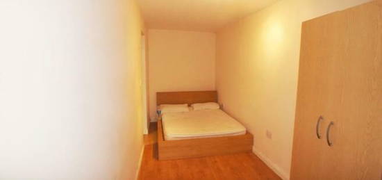 1 bedroom ground floor flat