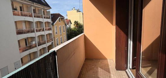 T3  76m² TRAVERSANT AVEC BALCON+  GARAGE+ CAVE