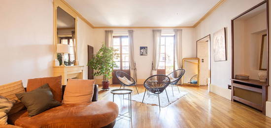 « FRESSIA » - ANNECY HYPER CENTRE VILLE 153,79m2 - APPARTEMENT BOURGEOIS T4 + BALCON  7,80m2