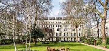 Flat to rent in Garden House, Bayswater, London W2
