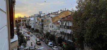 SÜLEYMANBEY MAHALLESİNDE 3+1 OLDUKÇA GENİŞ EŞYALI SATILIK DAİRE