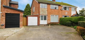 3 bedroom semi-detached house for sale