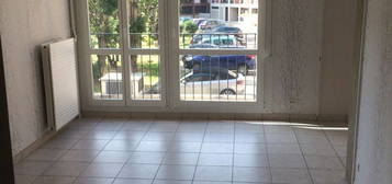 Location Appartement F2 + parking