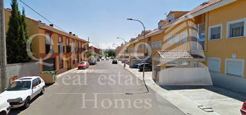 Piso en venta en Yeles