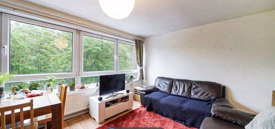 Flat to rent in Loweswater House, London E3