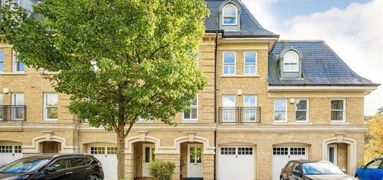 Semi-detached house to rent in Langdon Park, Teddington TW11