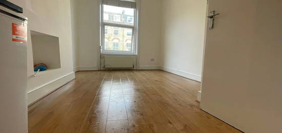 2 bed flat to rent