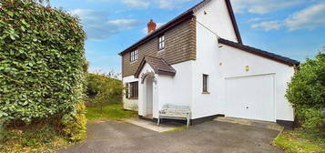 2 bedroom detached house for sale