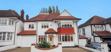 7 bedroom detached house to rent