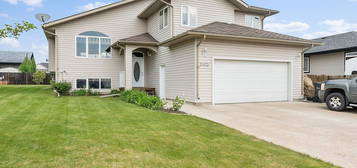 2603 6th Ave, Cold Lake, AB T9M 2C7