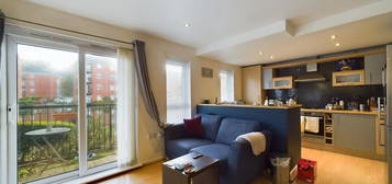 2 bed flat for sale