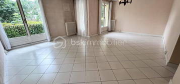 Appartement  à vendre, 4 pièces, 2 chambres, 80 m²