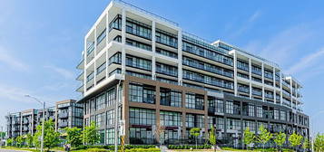 60 George Butchart Dr #5, Toronto, ON M3K 0E1
