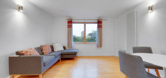 Flat to rent in Vibeca Apartments, Chicksand Street, Spitalfields, London E1