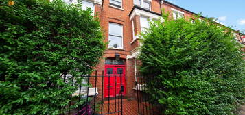 Flat to rent in Sulgrave Road, London W6