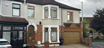 7 bedroom end of terrace house for sale