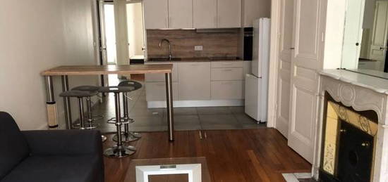 Appartement meublé  à louer, 3 pièces, 2 chambres, 61 m²