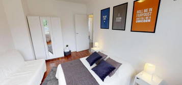 Appartement meublé  à louer, 4 pièces, 4 chambres, 16 m²