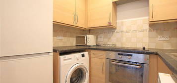 Flat to rent in Berberis House, Highfield Road, Feltham TW13