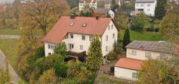 Unverbaubarer Südwestlage: Doppelhaus mit 3 Garagen am Fuße des Arzbergs von Beilngries