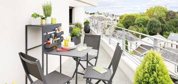 -TERRASSE INTIMISTE / PROCHE GARE / FINITIONS SOIGNEES / GARAGE + PARKING