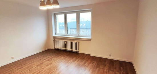 Piękne 2Pokoje Po Remoncie! Duży Balkon! Winda! Ce