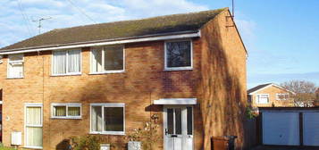 3 bed semi-detached house to rent