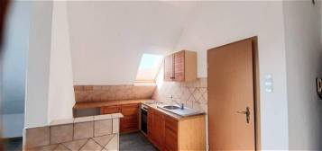 Dachgeschosswohnung mit Einbauküche, 45qm