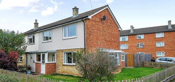 3 bed semi-detached house for sale