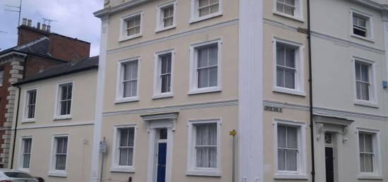 2 bed flat to rent