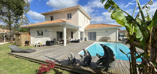 Villa 7 pièces 182 m²