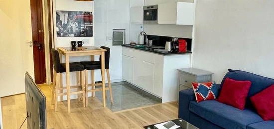 Appartement meublé  à louer, 2 pièces, 36 m², Étage 8/–