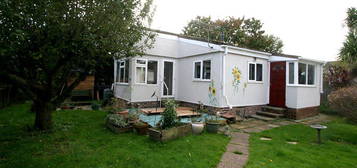 2 bed mobile/park home for sale