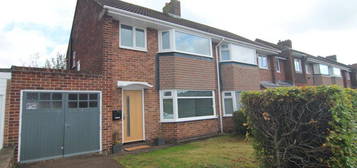 3 bed semi-detached house for sale