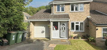 3 bedroom link detached house for sale