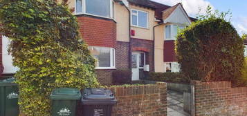 6 bedroom terraced house to rent