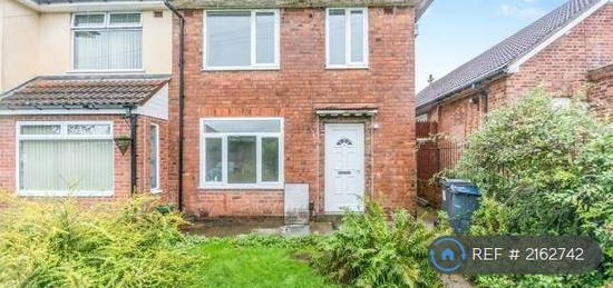 3 bedroom semi-detached house