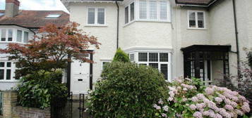 3 bedroom semi-detached house