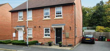 3 bedroom semi-detached house for sale