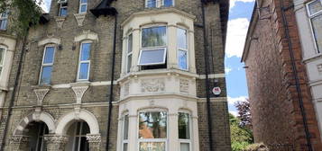 Studio to rent in Clapham Road, Bedford MK41