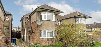 Flat to rent in Ruislip Close, Greenford UB6