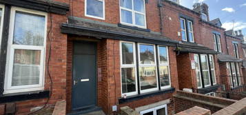 7 bedroom terraced house