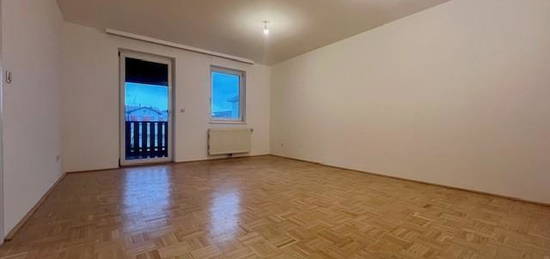 Geräumige 2,5-Zimmer-Wohnung mit Balkon & Einzelgarage - verfügbar ab August 2025