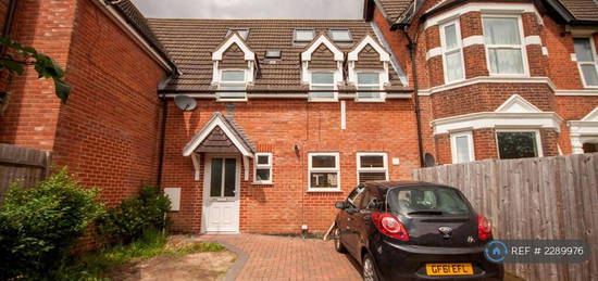 4 bedroom semi-detached house