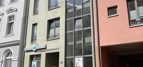 2-Zimmer-Wohnung mit Dachterrasse und Einbauküche in Innenstadt Greifswalds