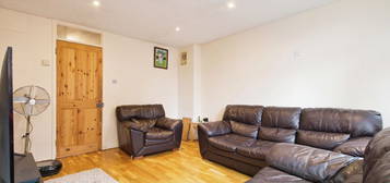 Town house for sale in Booth Close, London SE28